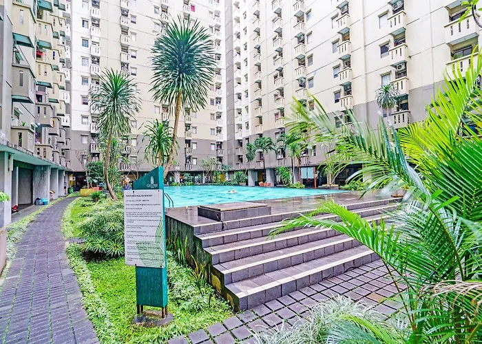Oyo Life 92718 Apartement Gateway Cicadas