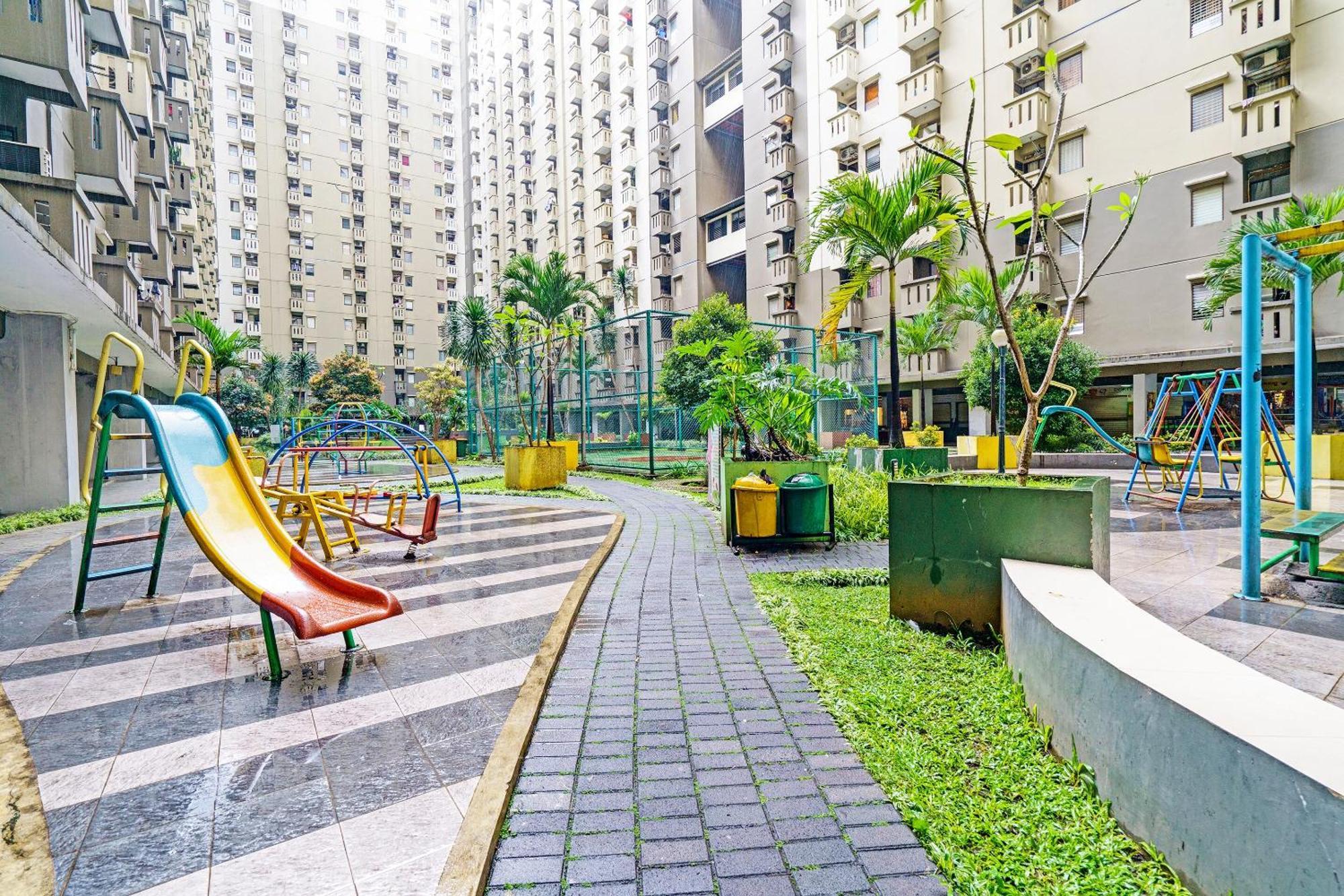 Oyo Life 92718 Gateway Cicadas Hotel 2*