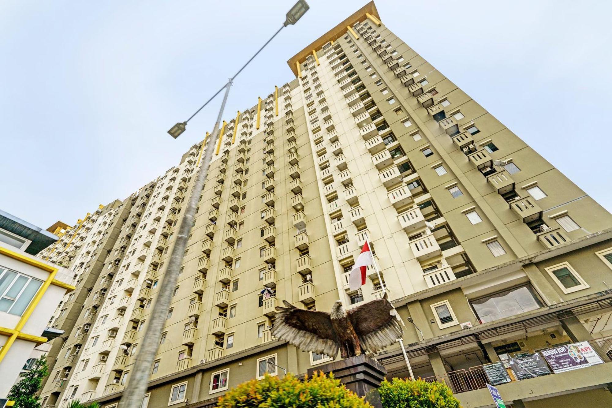 Oyo Life 92718 Gateway Cicadas 2* Bandung