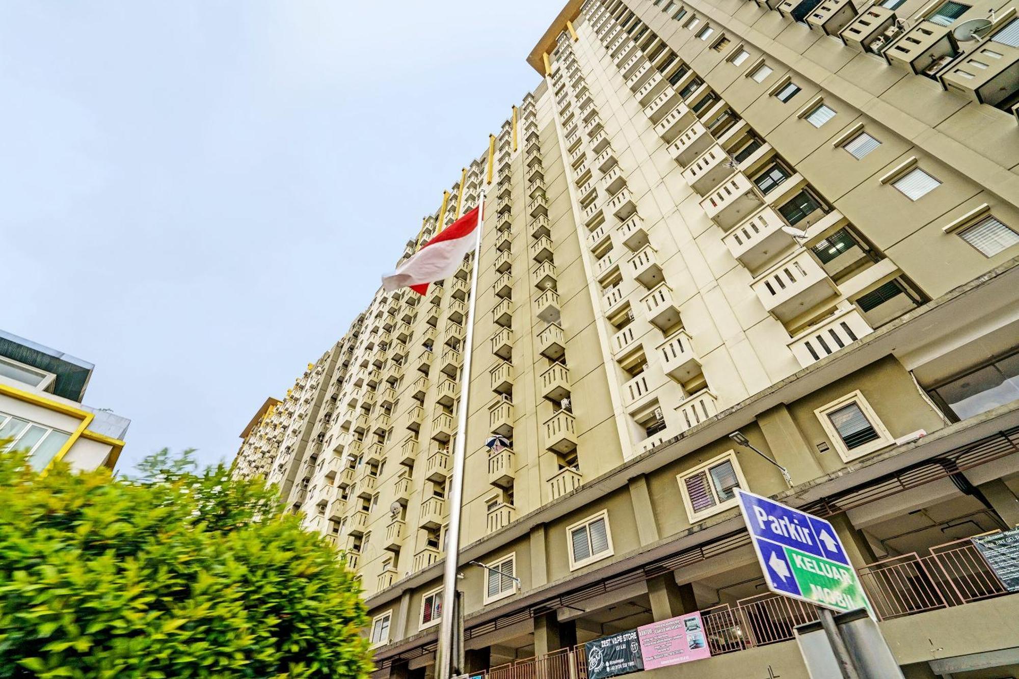 Oyo Life 92718 Gateway Cicadas Hotel 2*